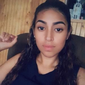 Meet your Posher, Iris